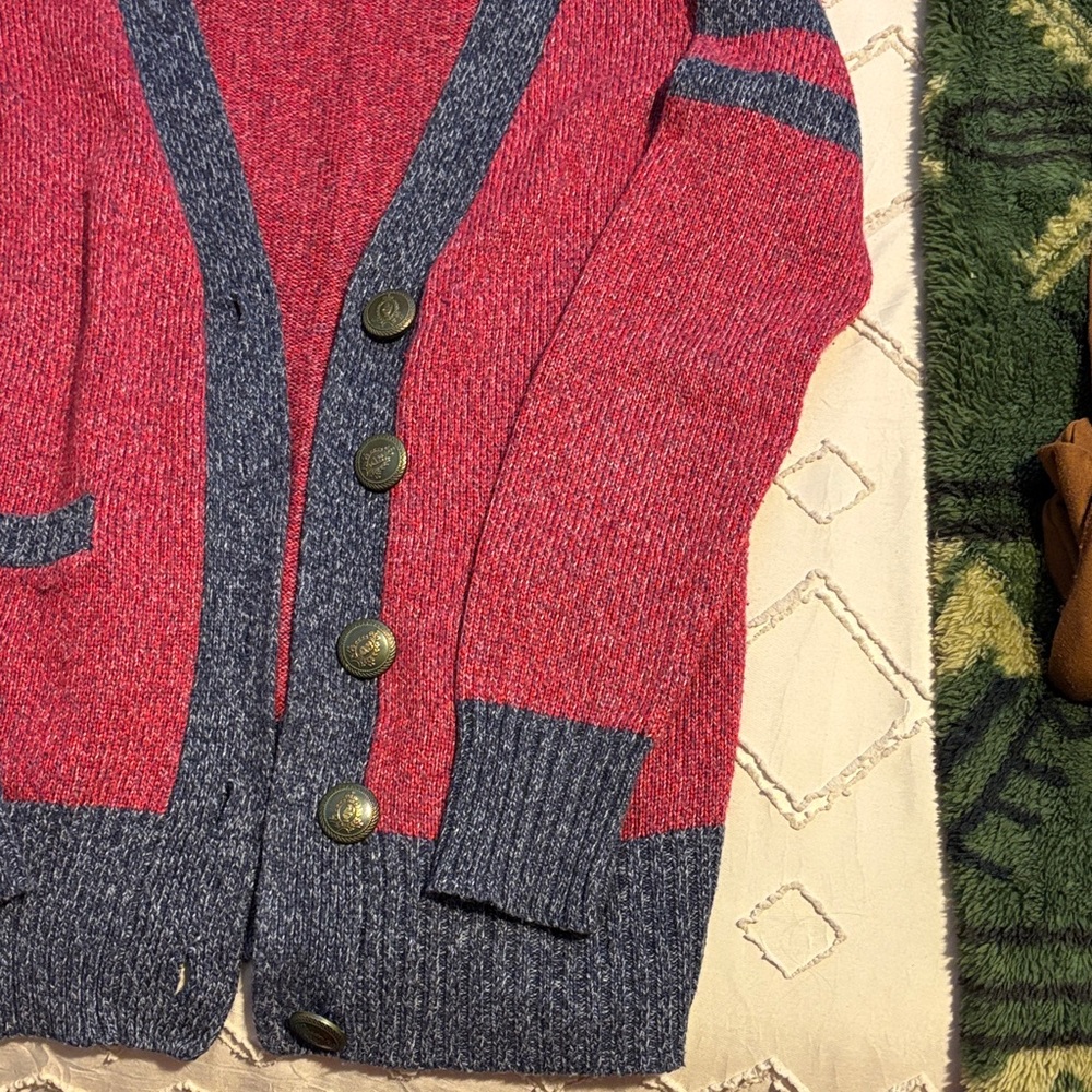 Forever 21 Women’s Red and Gray Cardigan - Picture 8 of 8